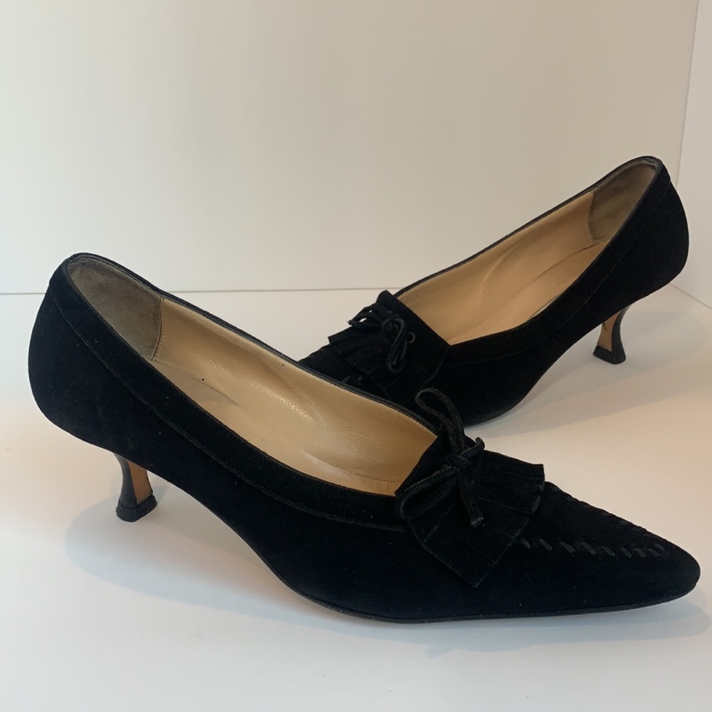 Manolo Blahnik Black Suede Pointed Kitten heel pump size 38